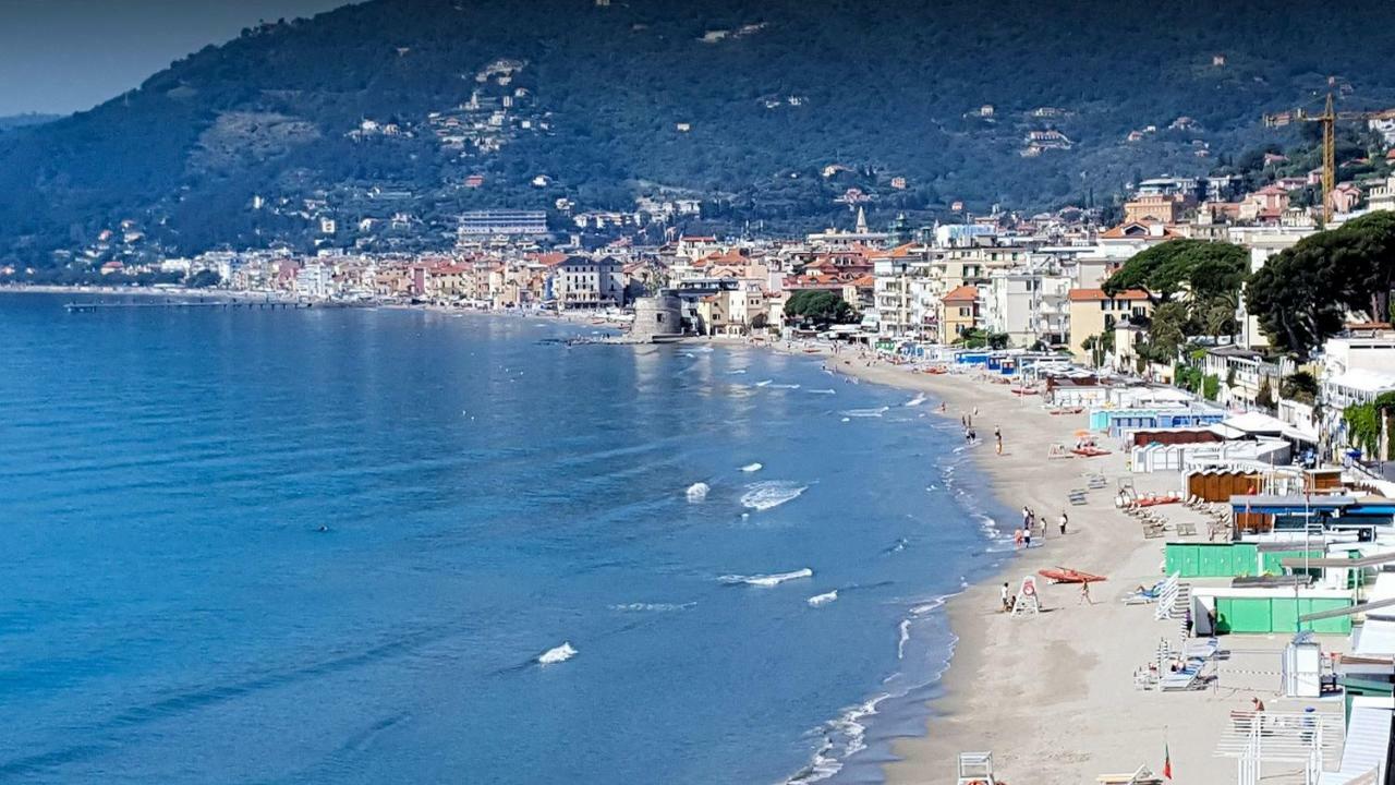 Top Relax Appartamento Alassio Esterno foto